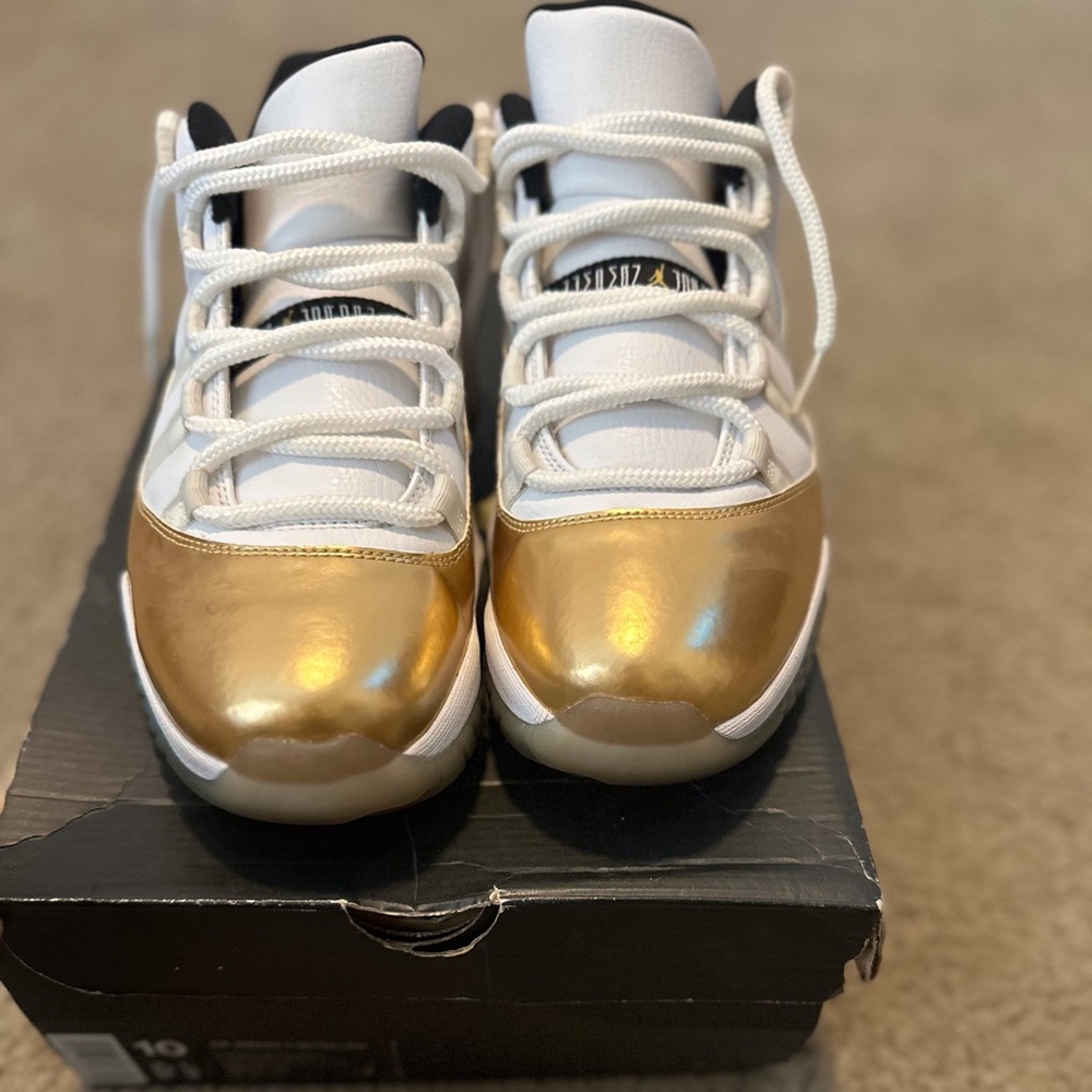 Air Jordan 11 Retro Low